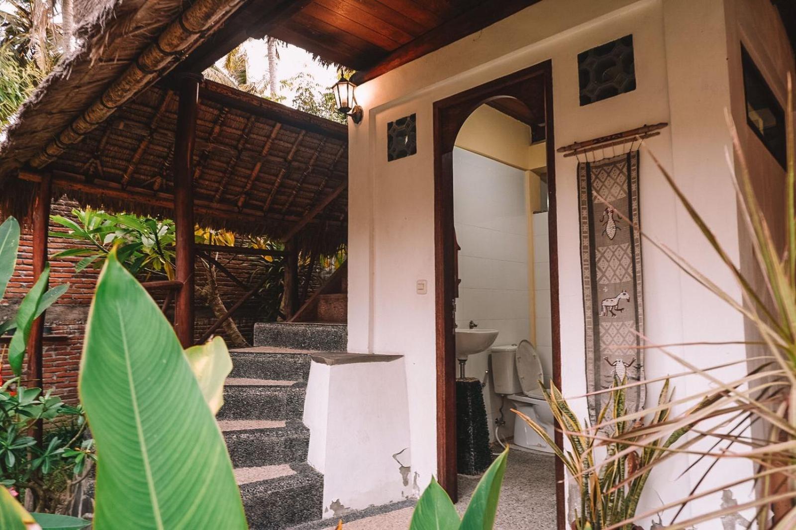 Hotel Sasak Experience à Kuta  Extérieur photo