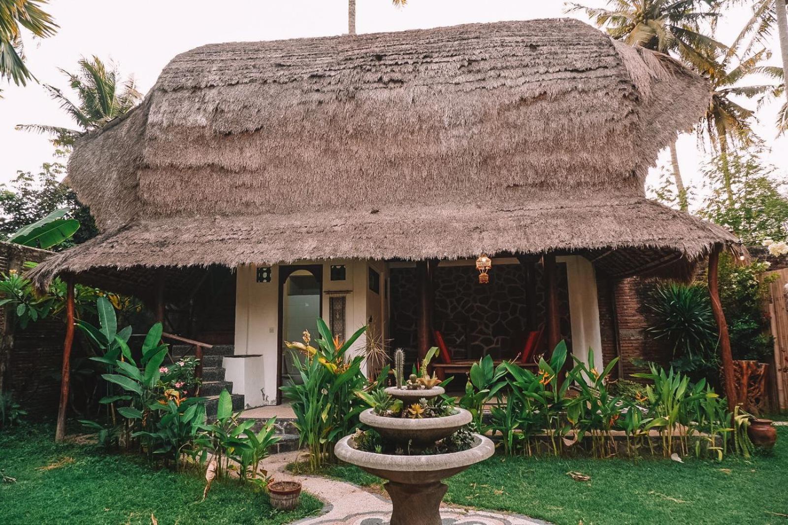 Hotel Sasak Experience à Kuta  Extérieur photo