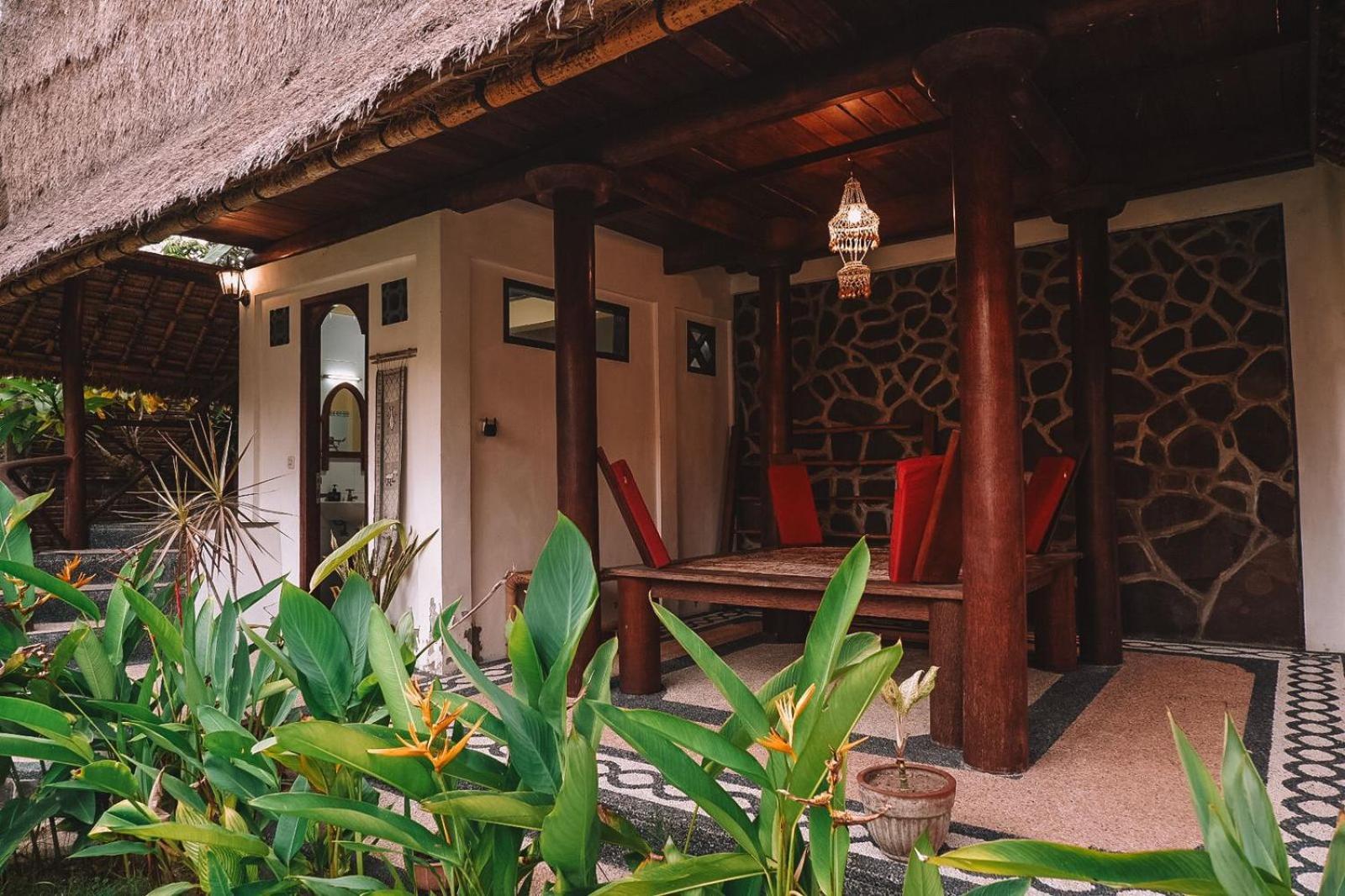 Hotel Sasak Experience à Kuta  Extérieur photo