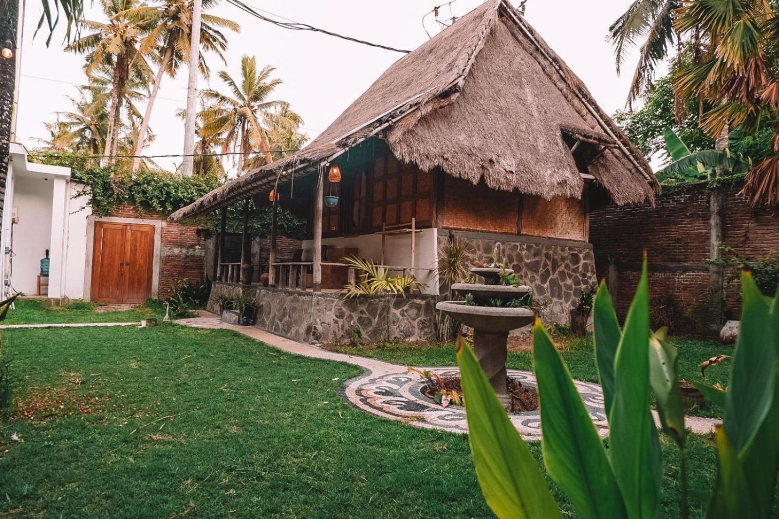 Hotel Sasak Experience à Kuta  Extérieur photo