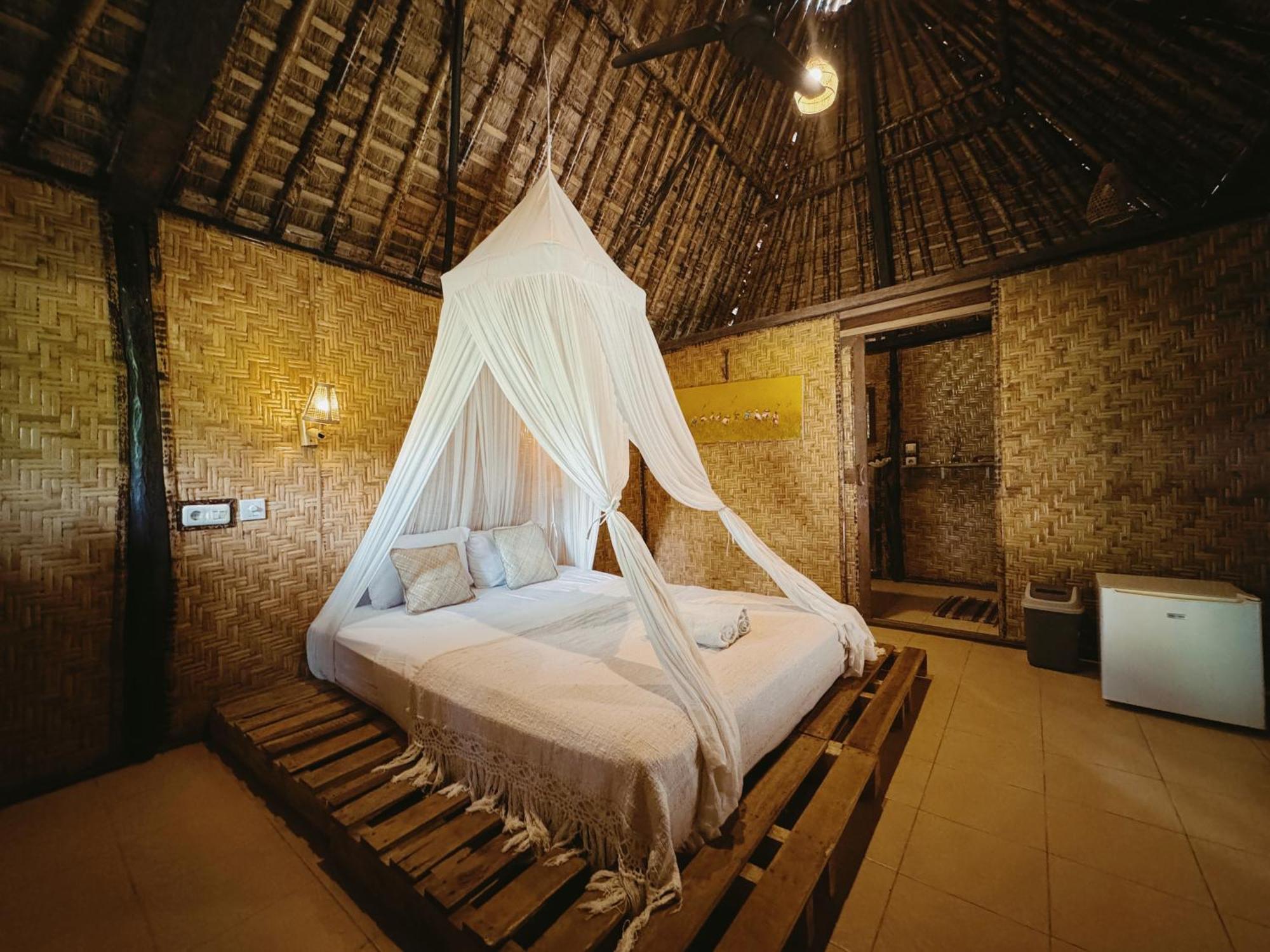 Hotel Sasak Experience à Kuta  Extérieur photo
