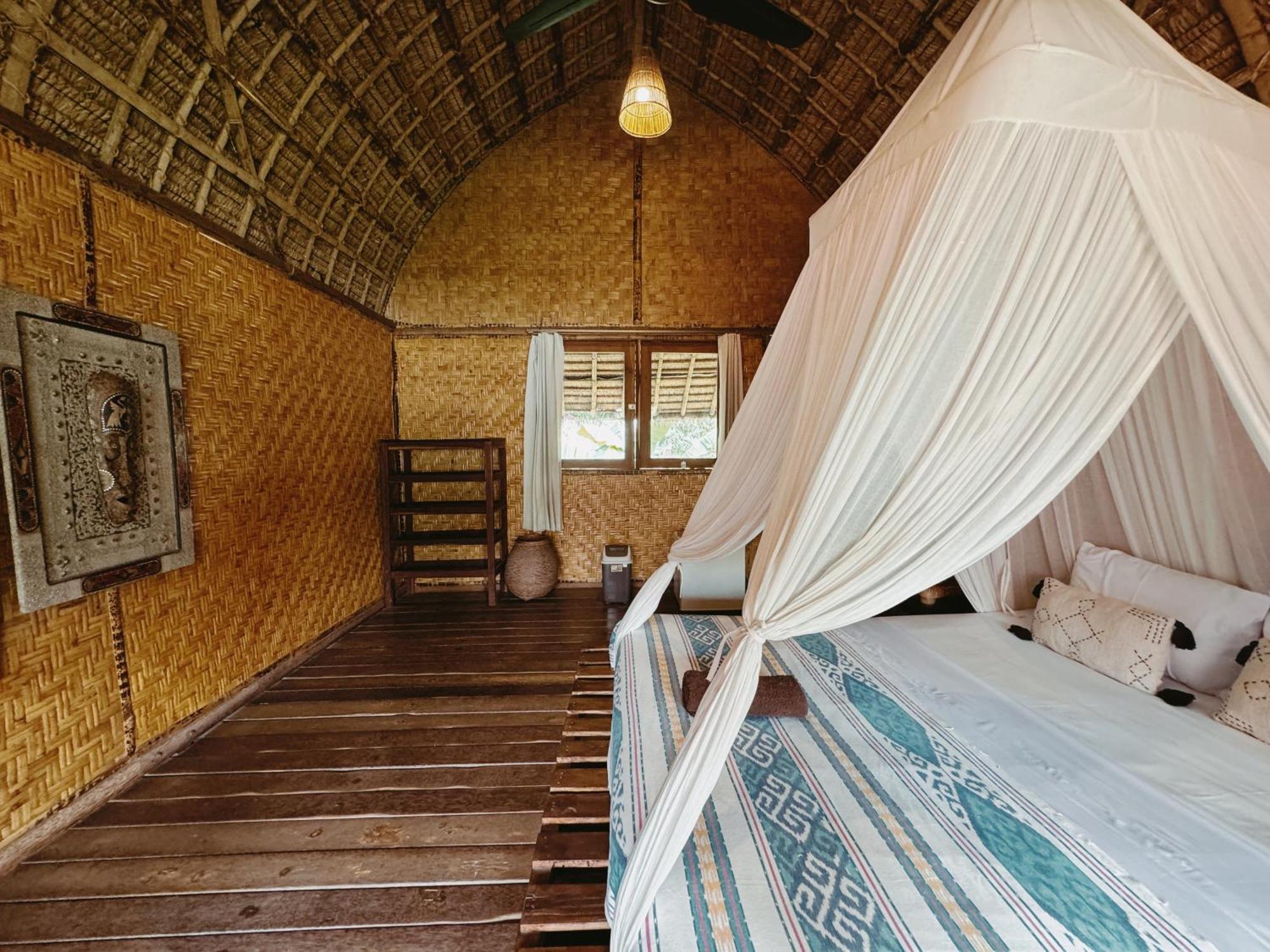 Hotel Sasak Experience à Kuta  Extérieur photo