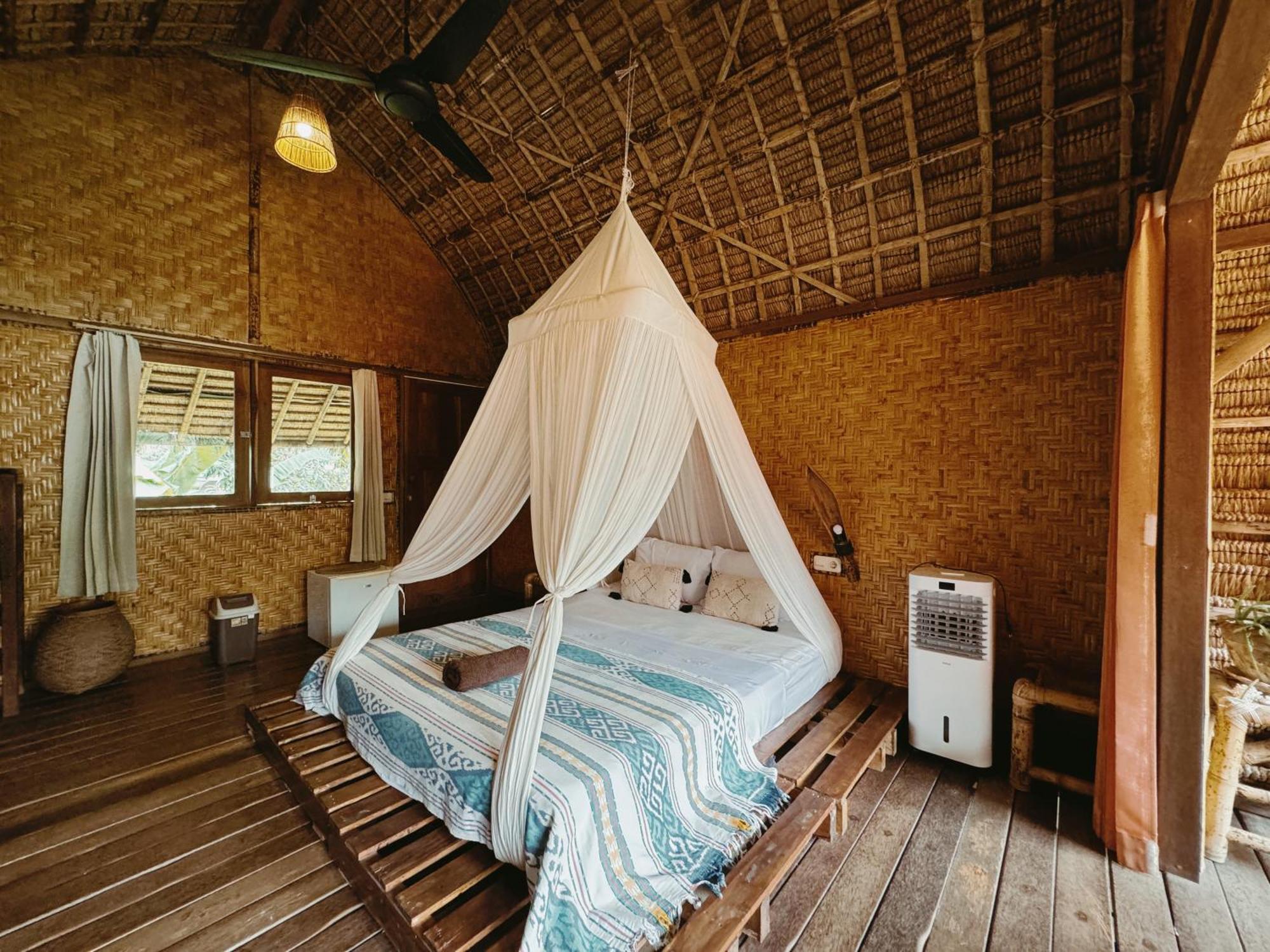 Hotel Sasak Experience à Kuta  Extérieur photo