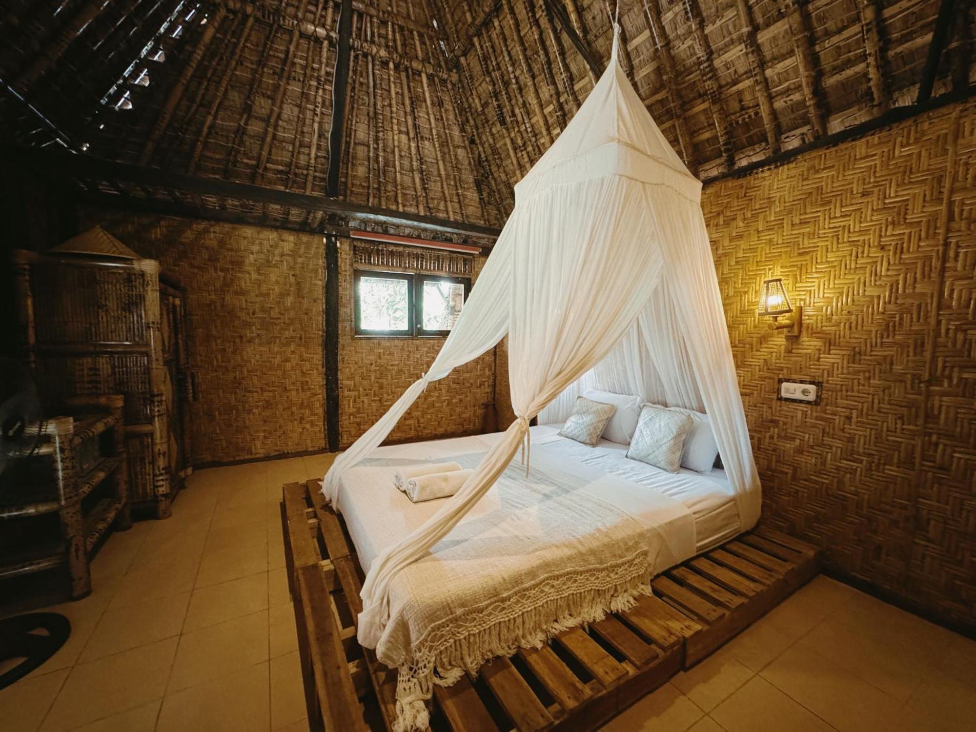 Hotel Sasak Experience à Kuta  Extérieur photo