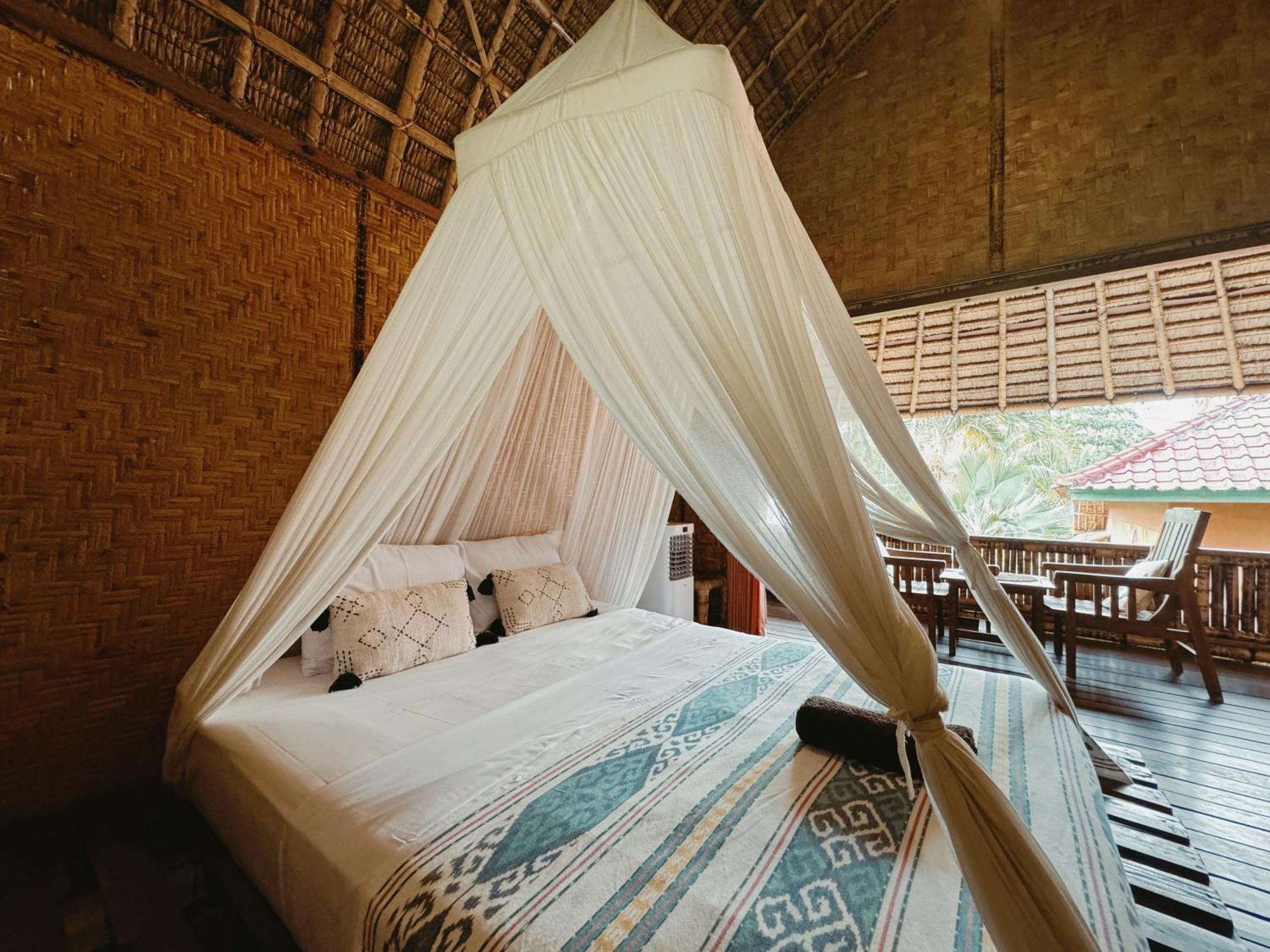 Hotel Sasak Experience à Kuta  Extérieur photo